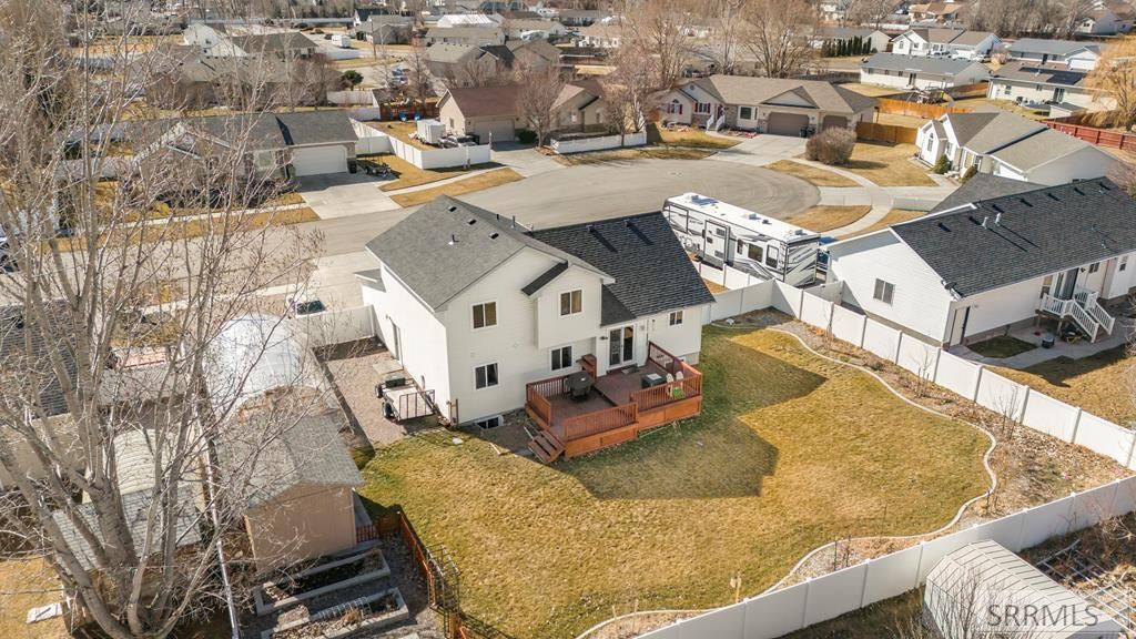 Image 34 of property listing at 4113 E Birchwood Circle, Ammon, ID 83406