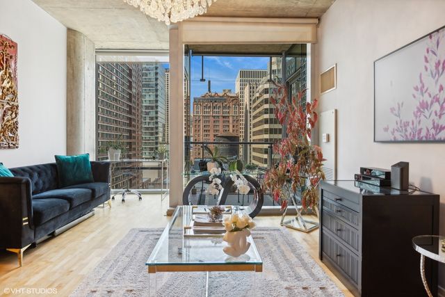 600 N Fairbanks Court 1306, Chicago, IL 60611