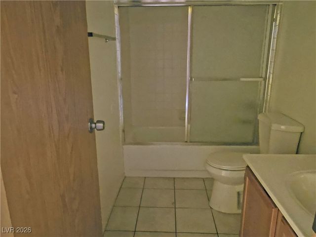 6747 West Charleston Boulevard 2, Las Vegas, NV 89146