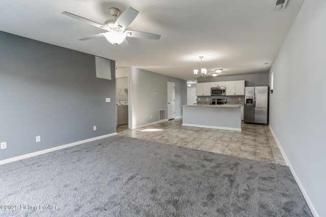 123 Gadwall Ct, Shepherdsville, KY 40165