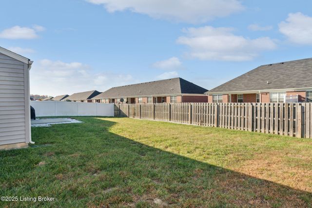 123 Gadwall Ct, Shepherdsville, KY 40165