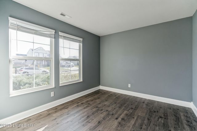 123 Gadwall Ct, Shepherdsville, KY 40165