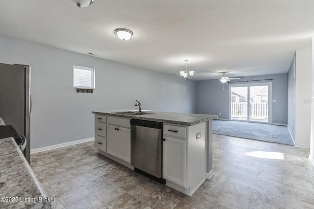 123 Gadwall Ct, Shepherdsville, KY 40165