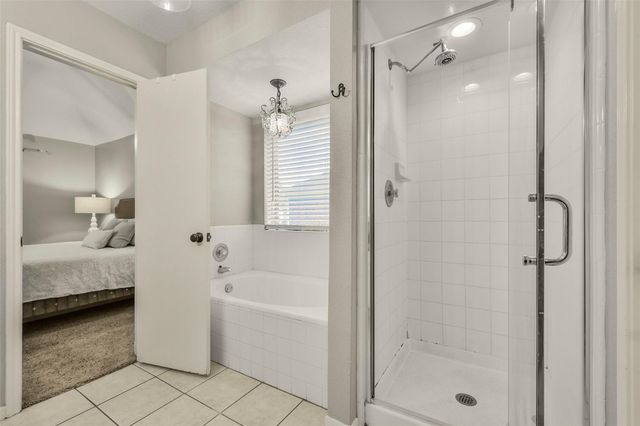 2910 Queen Victoria Street, Pearland, TX 77581