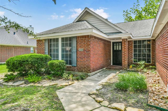 2910 Queen Victoria Street, Pearland, TX 77581