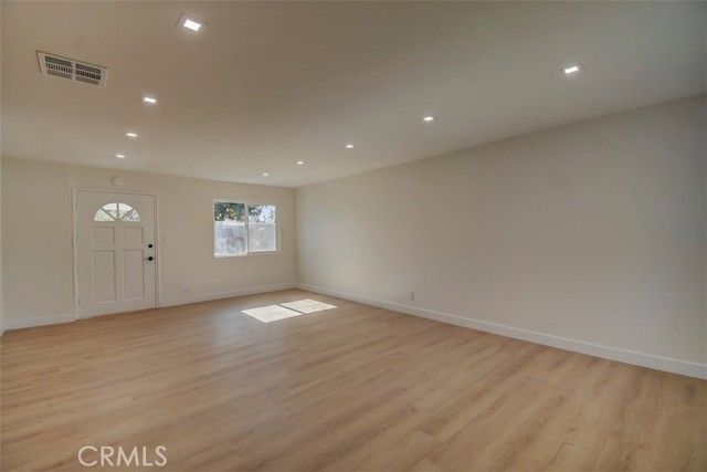 602 S Deming, Santa Ana, CA 92704