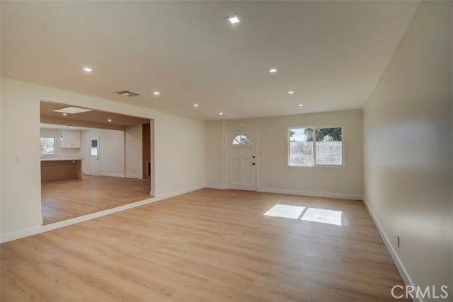 602 S Deming, Santa Ana, CA 92704