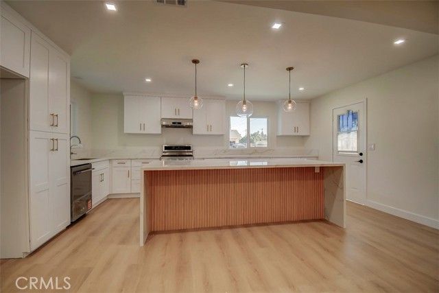 602 S Deming, Santa Ana, CA 92704