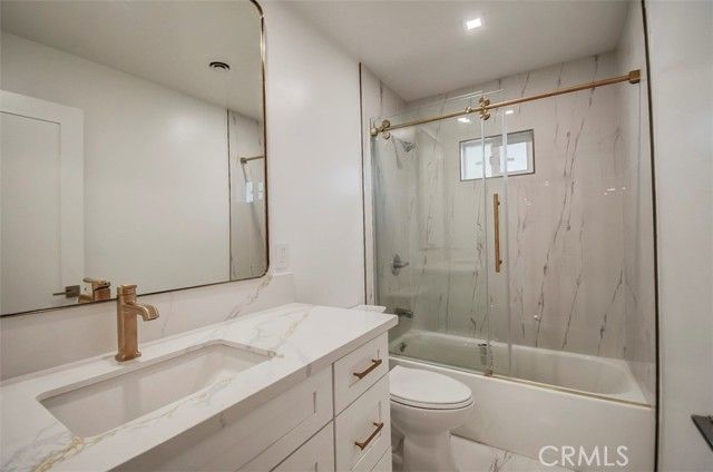 602 S Deming, Santa Ana, CA 92704