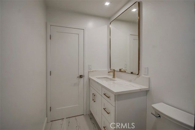 602 S Deming, Santa Ana, CA 92704