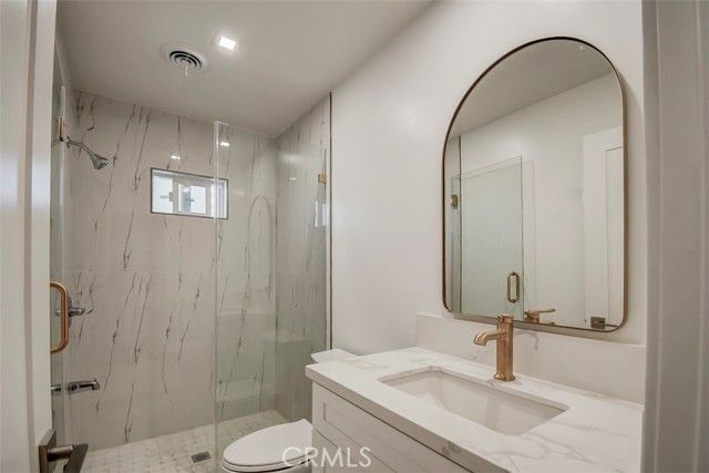 602 S Deming, Santa Ana, CA 92704