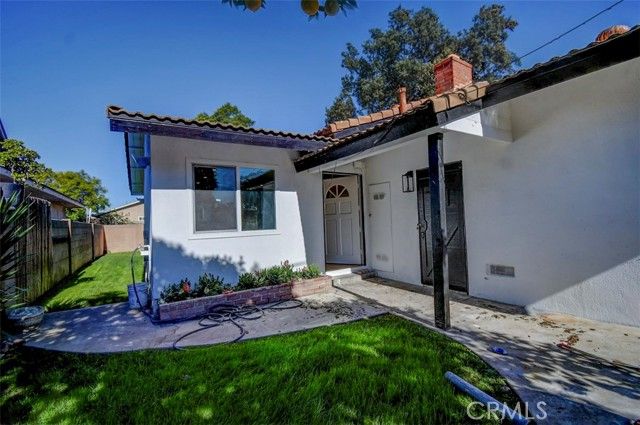 602 S Deming, Santa Ana, CA 92704
