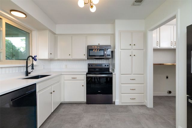 6528 Sherri Lane, North Richland Hills, TX 76182