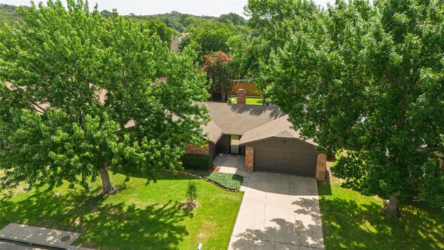 6528 Sherri Lane, North Richland Hills, TX 76182