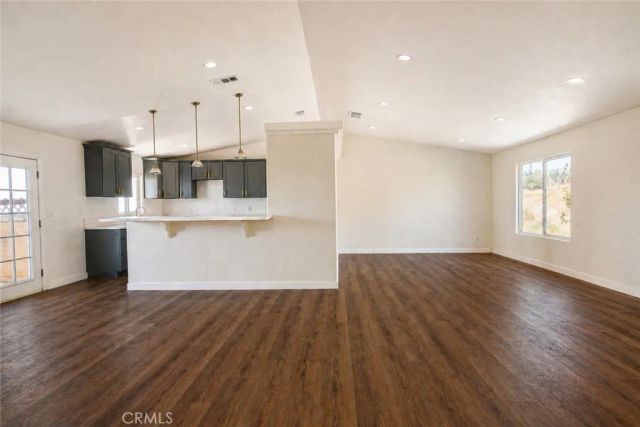 20465 Piedmont Dr, Apple Valley, CA 92308