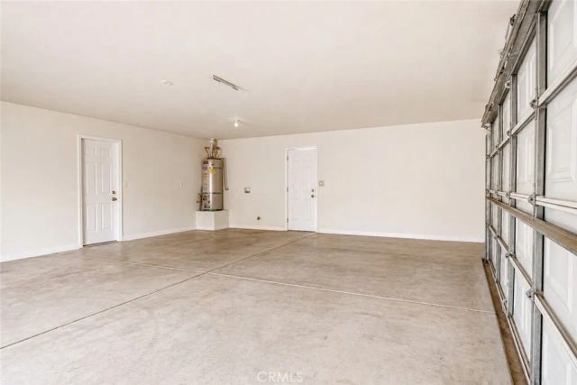 20465 Piedmont Dr, Apple Valley, CA 92308