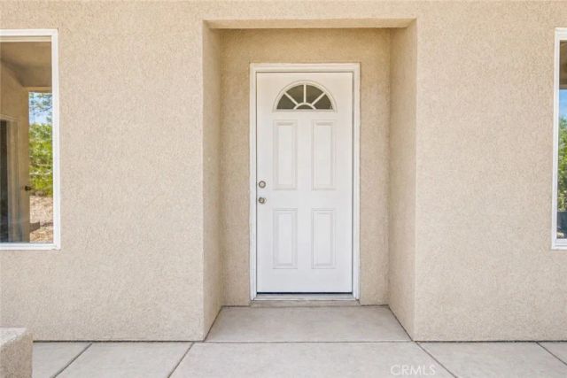 20465 Piedmont Dr, Apple Valley, CA 92308