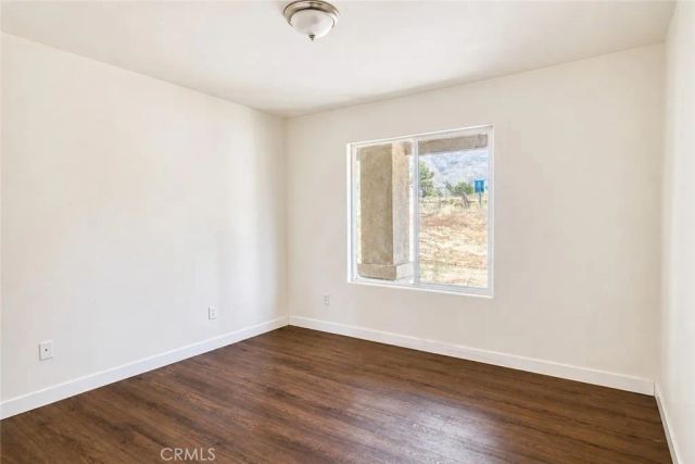 20465 Piedmont Dr, Apple Valley, CA 92308