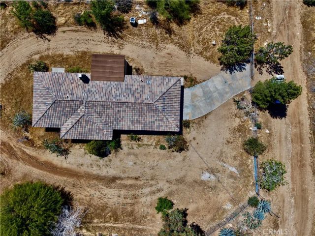 20465 Piedmont Dr, Apple Valley, CA 92308