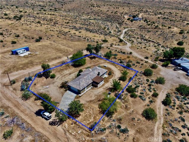 20465 Piedmont Dr, Apple Valley, CA 92308