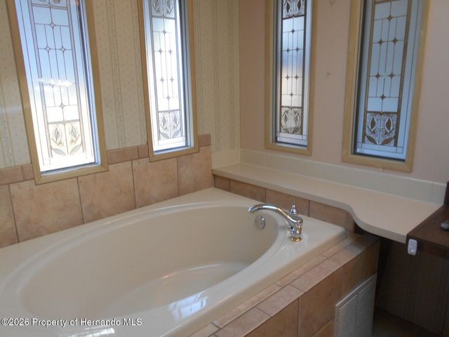 8223 Fortune Hunter Drive, Brooksville, FL 34613