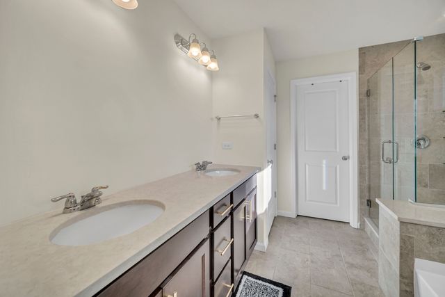 1007 Kessler Drive, Mundelein, IL 60060