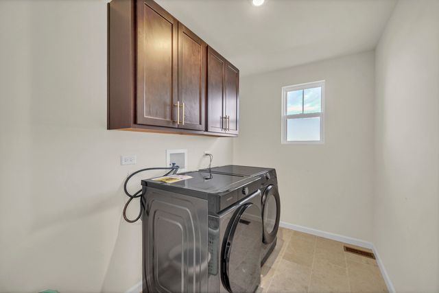 1007 Kessler Drive, Mundelein, IL 60060