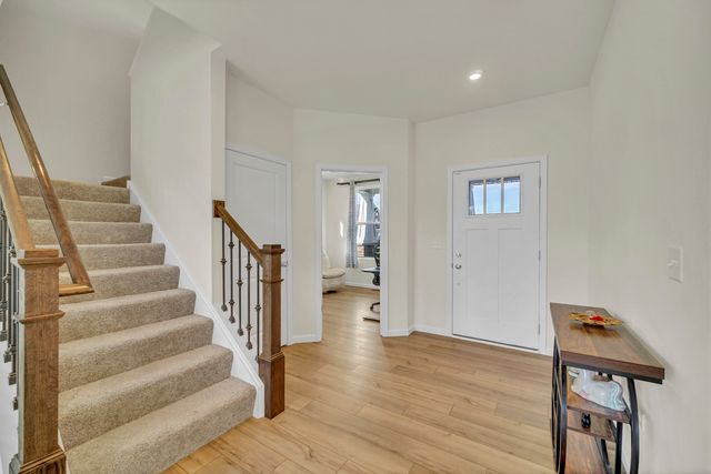 1007 Kessler Drive, Mundelein, IL 60060