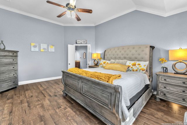 233 Scenic Hills, La Vernia, TX 78121