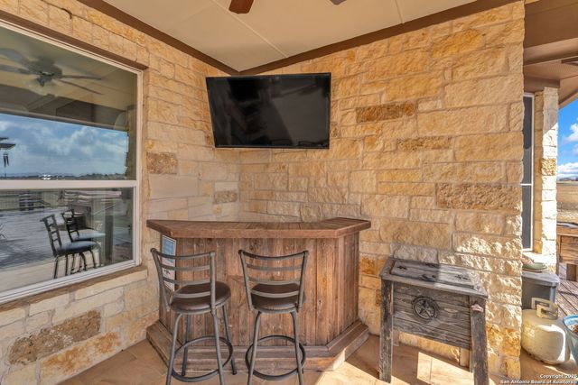 233 Scenic Hills, La Vernia, TX 78121