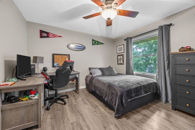 415 Wilton Dr NE, Cedar Rapids, IA 52402