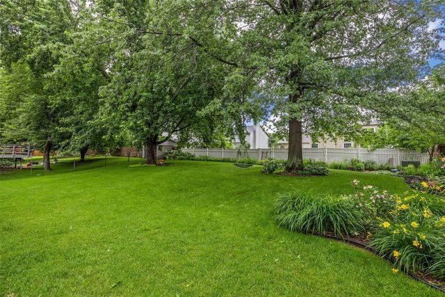 415 Wilton Dr NE, Cedar Rapids, IA 52402