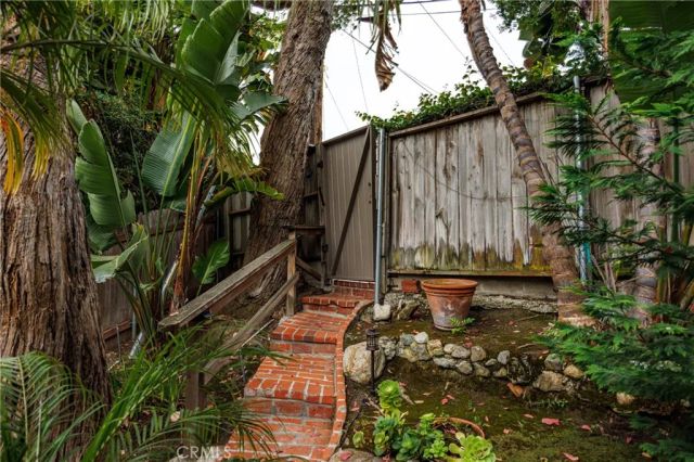 550 Saint Ann's, Laguna Beach, CA 92651