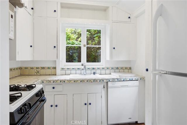 550 Saint Ann's, Laguna Beach, CA 92651