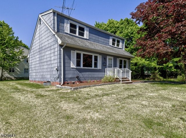 65 S Reading St, Manville Boro, NJ 08835