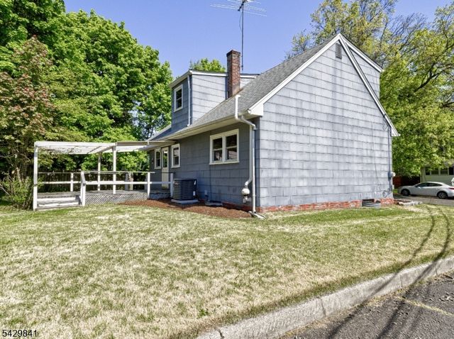 65 S Reading St, Manville Boro, NJ 08835