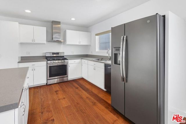 25 Ironsides Street, Marina Del Rey, CA 90292