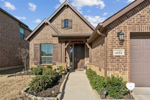 4512 Pentridge Drive, Fort Worth, TX 76036
