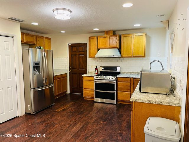 2235 Macedo Road NE, Palm Bay, FL 32907