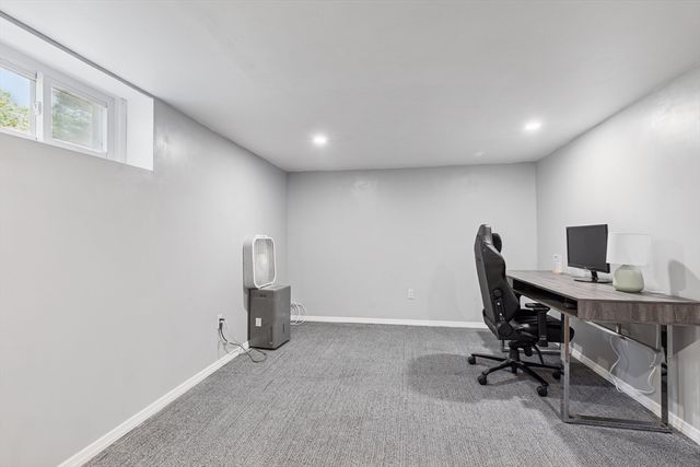 94 Hollis St, Brockton, MA 02302