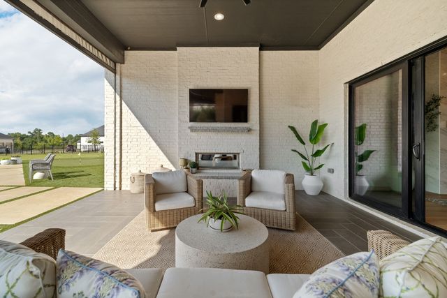 405 Crosswood Creek Court, Celina, TX 75009
