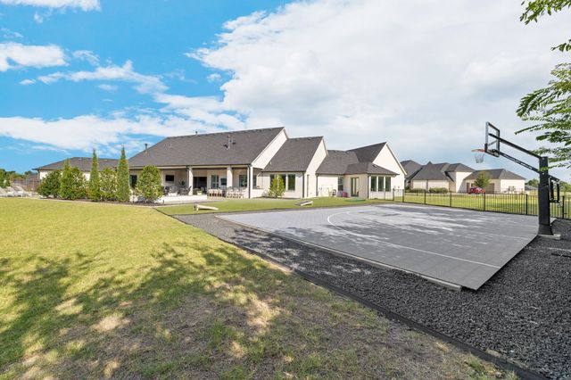 405 Crosswood Creek Court, Celina, TX 75009
