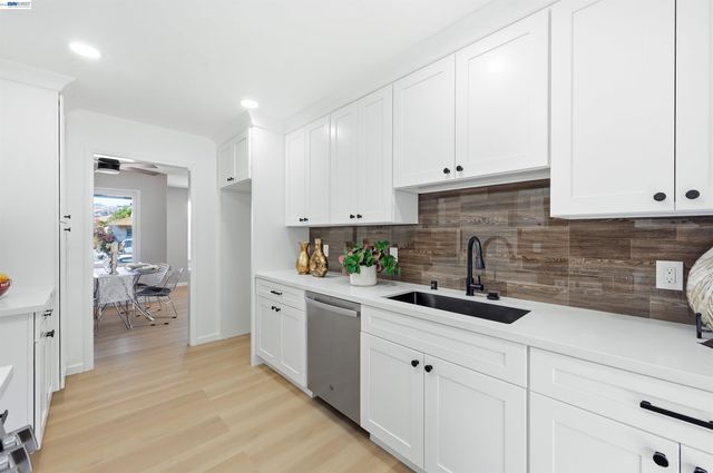 59 Lafayette Ave, Hayward, CA 94544