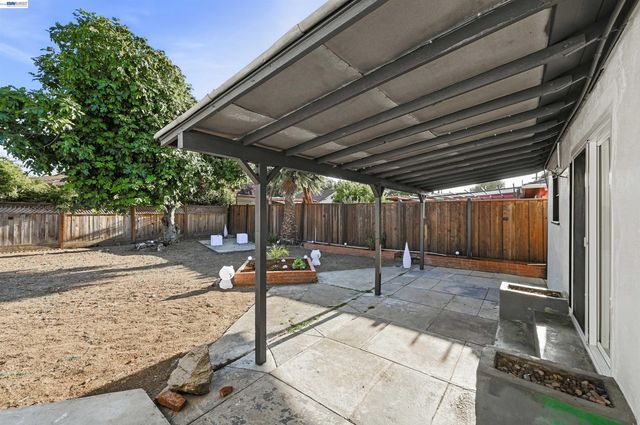 59 Lafayette Ave, Hayward, CA 94544