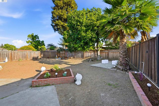 59 Lafayette Ave, Hayward, CA 94544