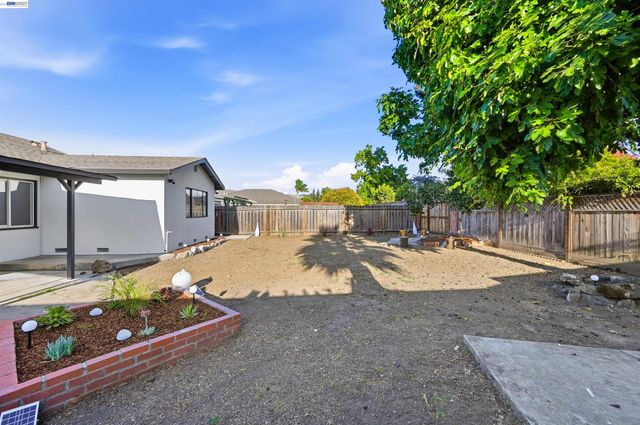 59 Lafayette Ave, Hayward, CA 94544
