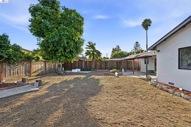 59 Lafayette Ave, Hayward, CA 94544