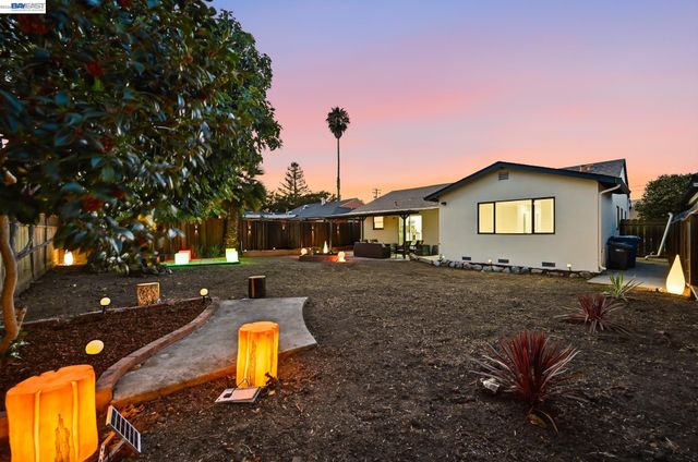 59 Lafayette Ave, Hayward, CA 94544