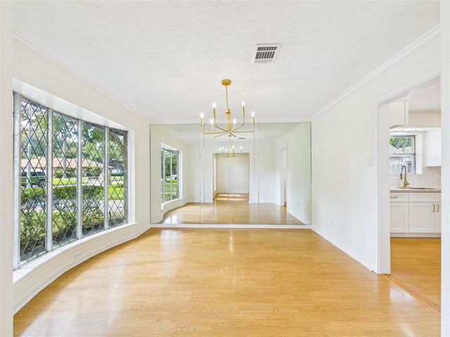 5114 Boyce Springs Drive, Houston, TX 77066