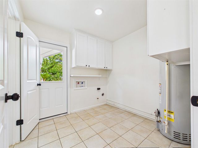 5114 Boyce Springs Drive, Houston, TX 77066